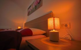 APARTAMENT DOMINA, self check-in, 1 sau 2 dormitoare